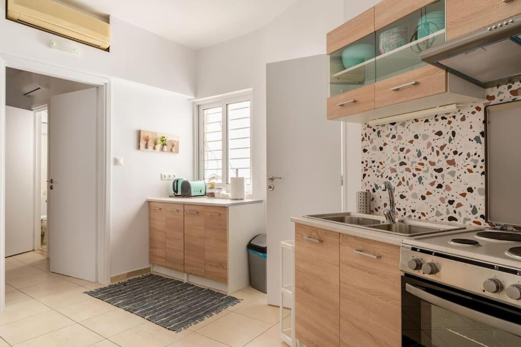 Brand New Bright Modern 6Bdr Apt-1Min To Acropolis Athens Exterior photo