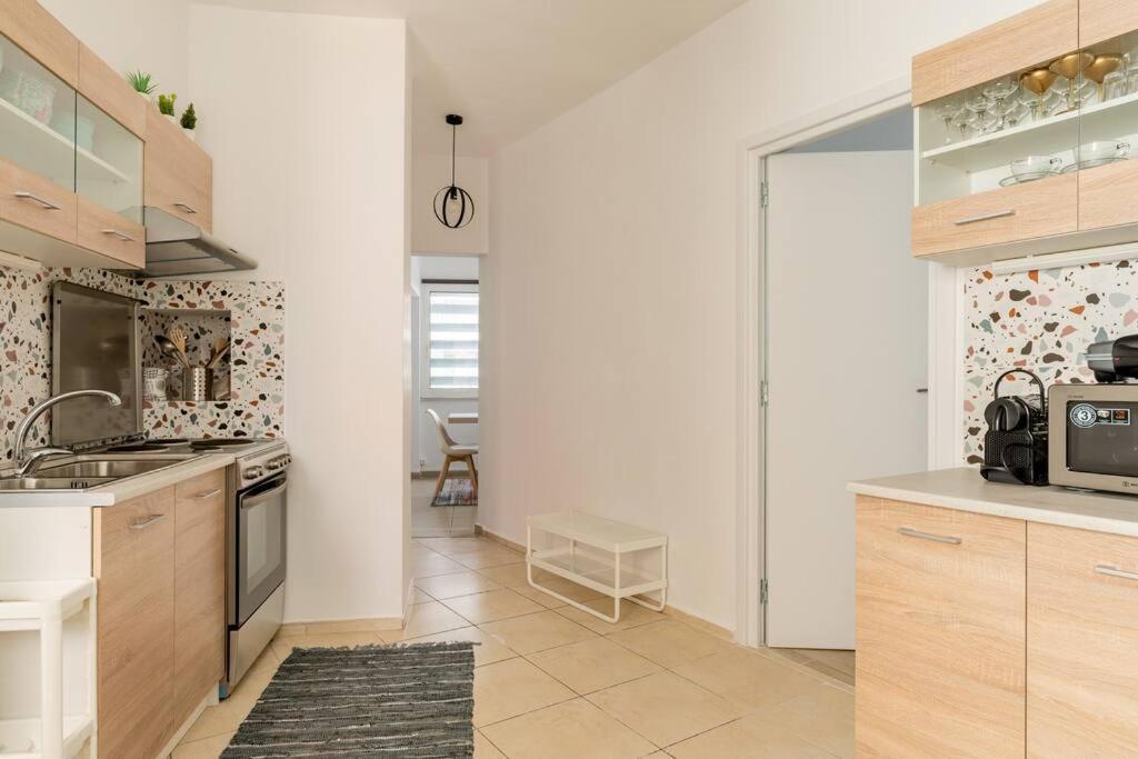 Brand New Bright Modern 6Bdr Apt-1Min To Acropolis Athens Exterior photo