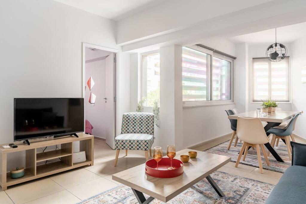 Brand New Bright Modern 6Bdr Apt-1Min To Acropolis Athens Exterior photo